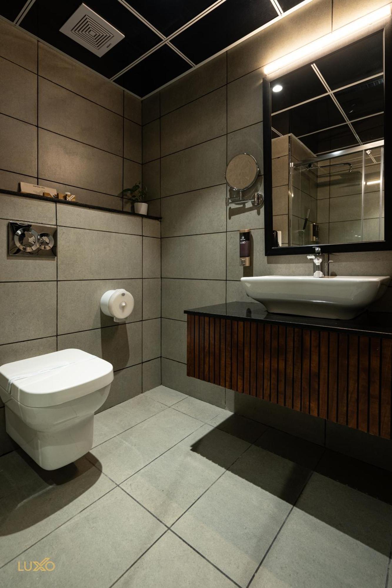 Luxo Kochi Hotel Bagian luar foto